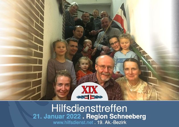 Arbeitsreiches Hilfsdiensttreffen mit drei Generationen.