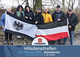 Informatives Hilfsdiensttreffen bei schönem Wetter.